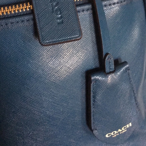 Coach - Picture 6 of 7